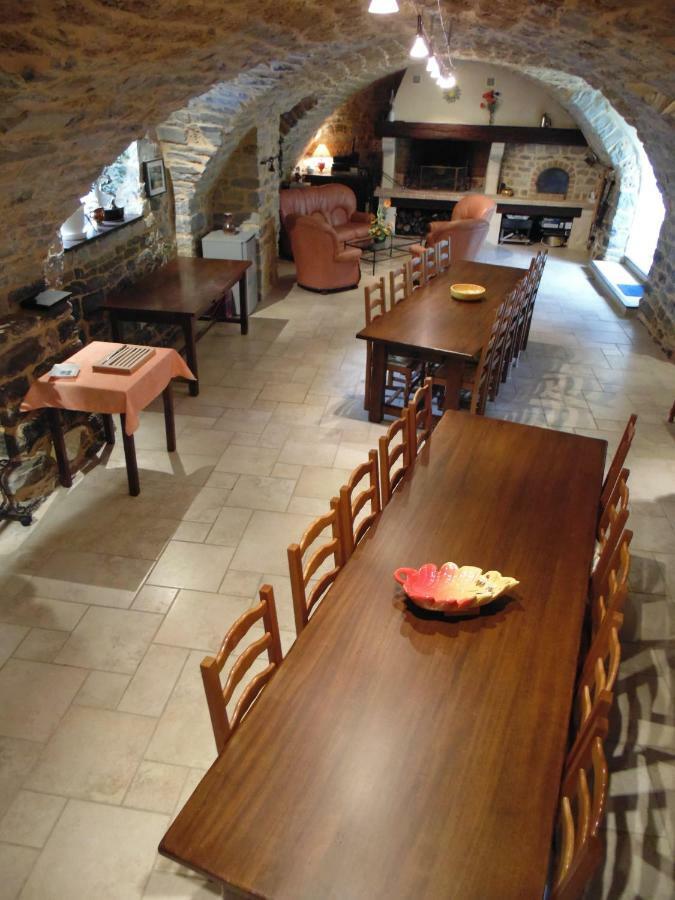 Lapanouse-de-Cernon Chambres D'Hotes Lou Jassou מראה חיצוני תמונה