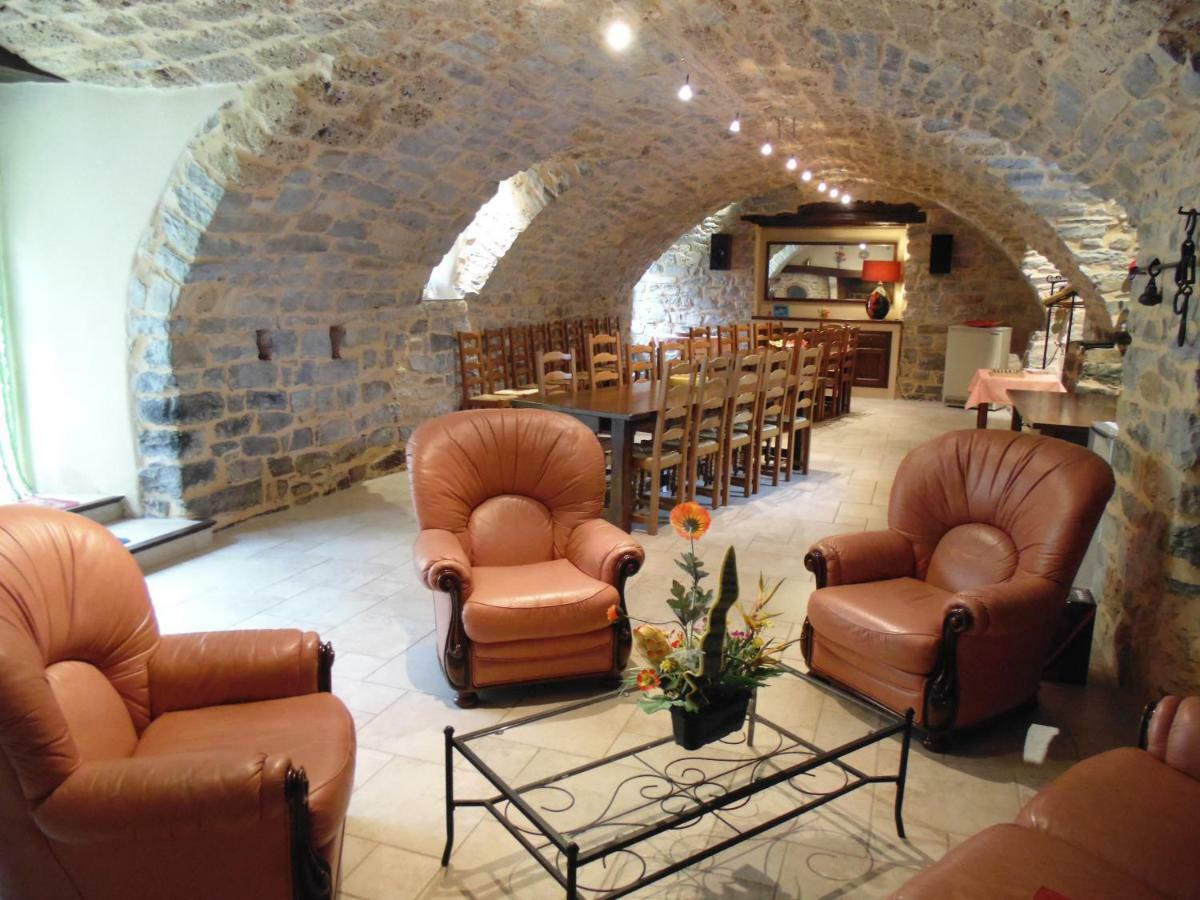 Lapanouse-de-Cernon Chambres D'Hotes Lou Jassou מראה חיצוני תמונה
